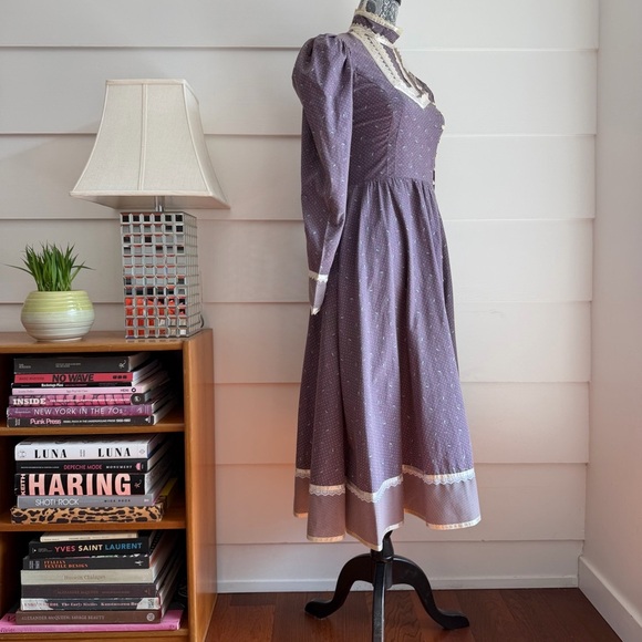 Vintage Gunne Sax Floral Print Prairie Dress with Polka Dot Trim size 7 - Picture 3 of 9